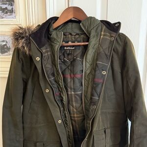 Barbour parka women’s olive green size 10